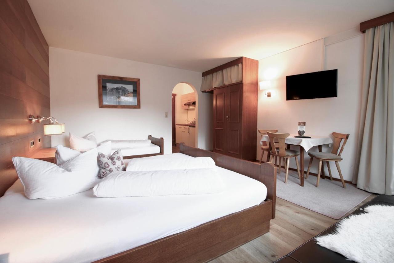 Alpenhaus Monte Hotel Neustift im Stubaital Szoba fotó